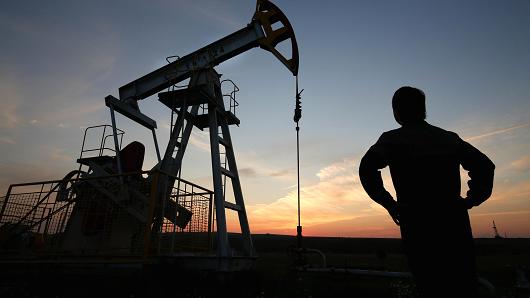 Ливия заявляет, что ее добыча нефти идет вразрез и ОПЕК сочувствует