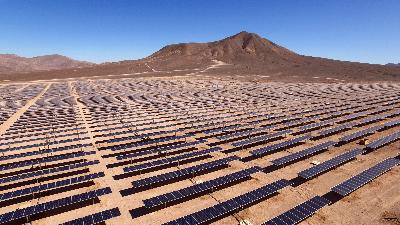 ОАЭ открывают крупнейшую солнечную электростанцию