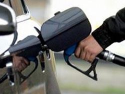В Азербайджане цену бензина подняли почти на 30%