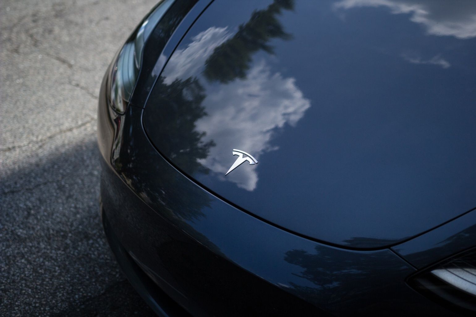 Рекордное число электромобилей Tesla было продано в Китае