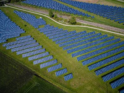 Китай сокращает субсидии на возобновляемую энергию