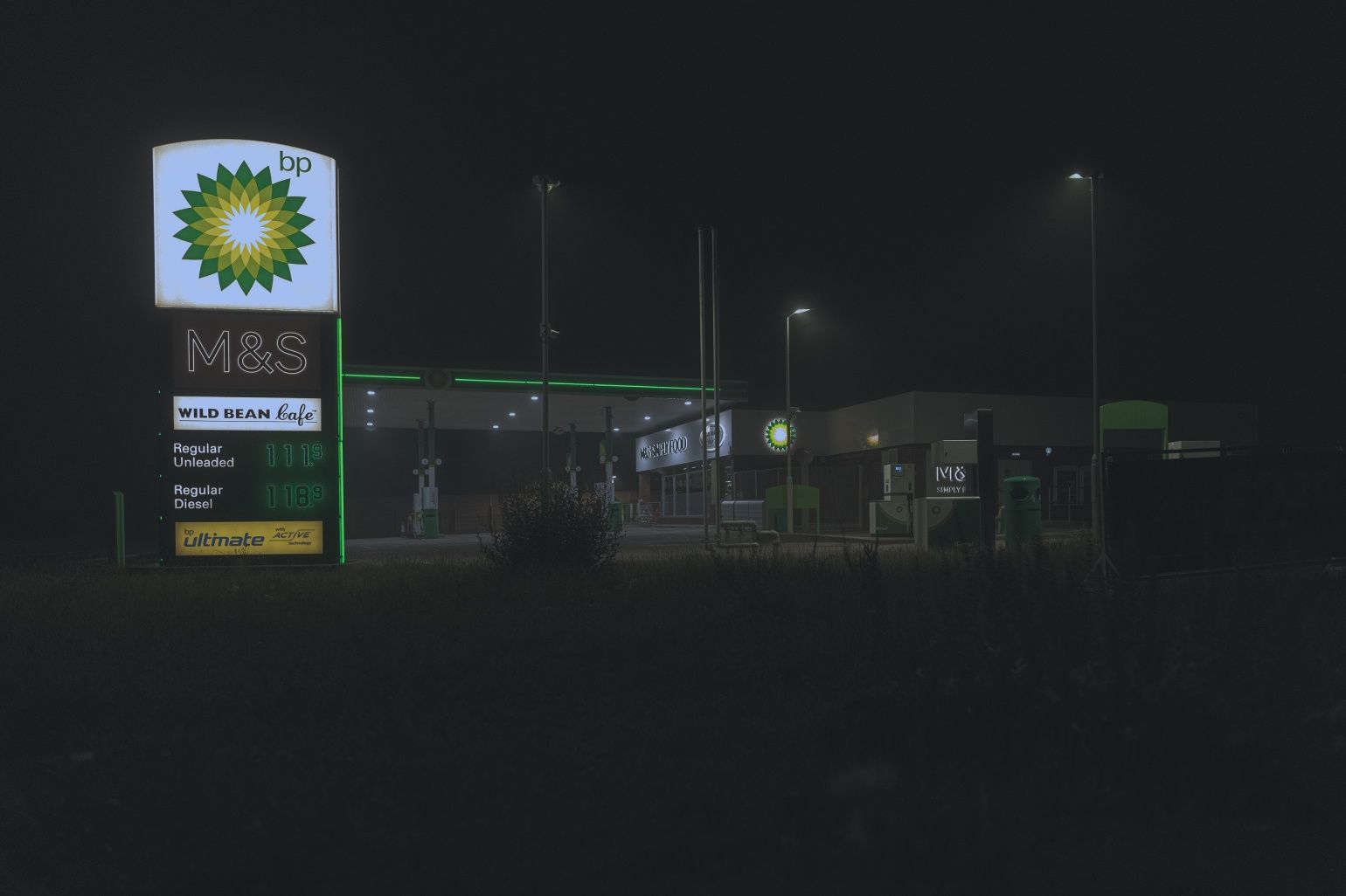 BP продает нефтехимический бизнес за $5 млрд