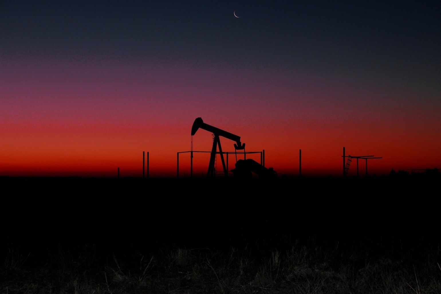Эксперты прогнозируют рост цен на нефть до $60