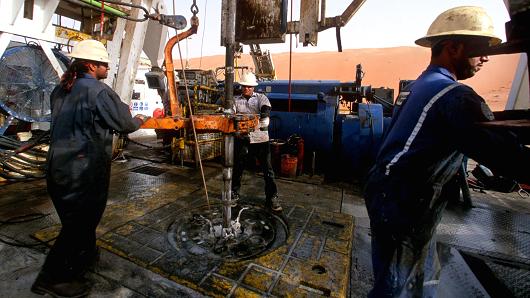 Саудовский нефтяной гигант Aramco может быть более выгодным, чем Apple, согласно спорной финансовой утечке