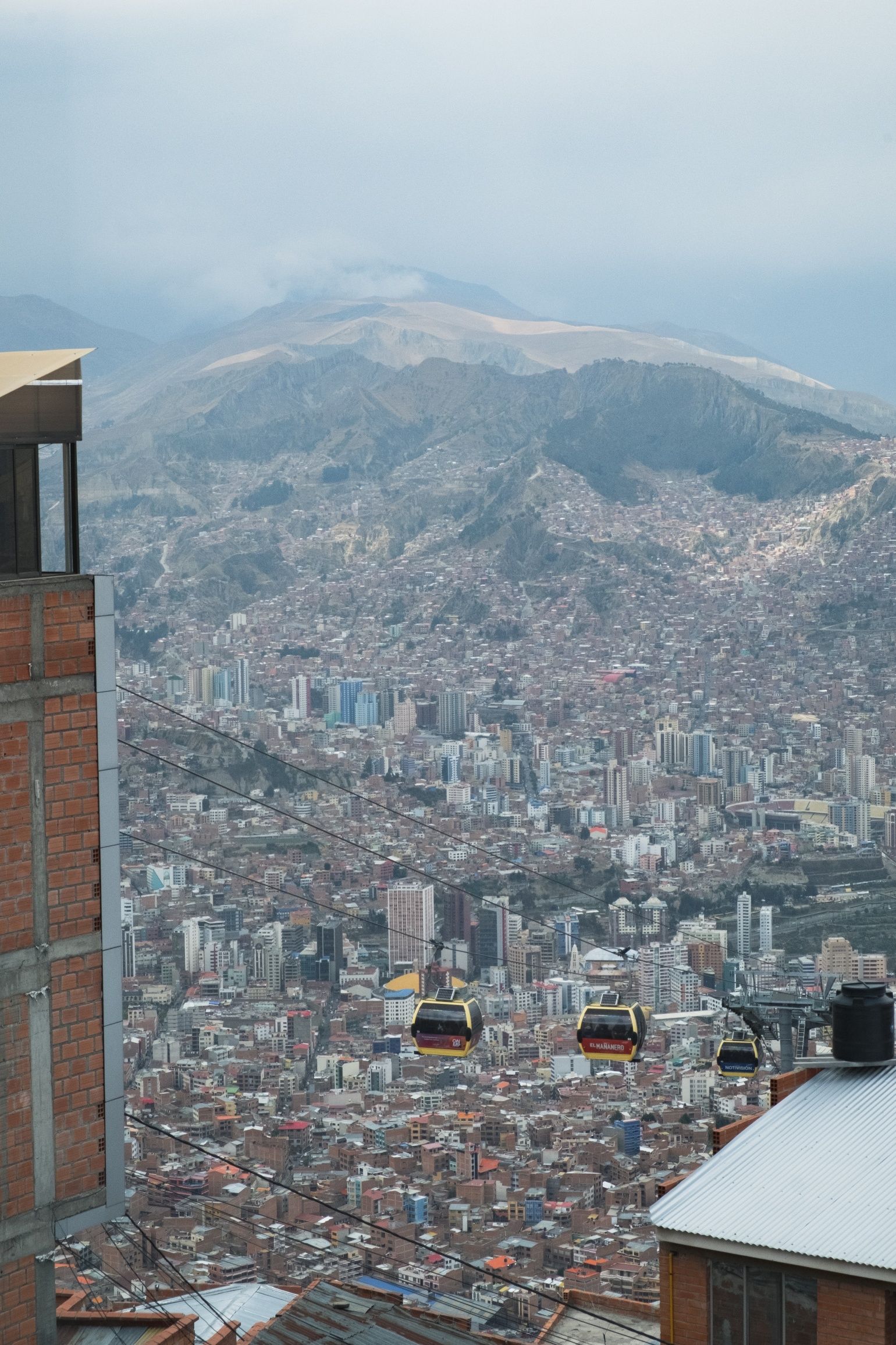 Политический кризис вынуждает нефтегазовые компании остановить работы в Боливии