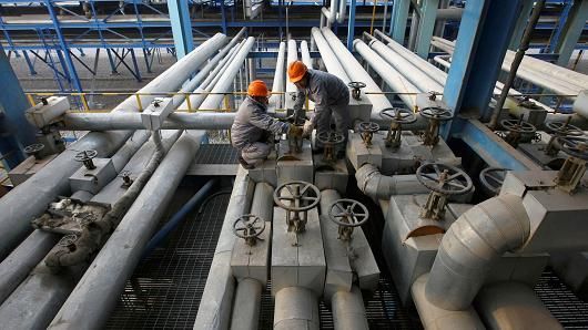Сообщается, что Китай предпринимает первые шаги для оплаты нефти в юанях